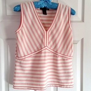 Gloria Vanderbilt sleeveless sweater.  Size S.